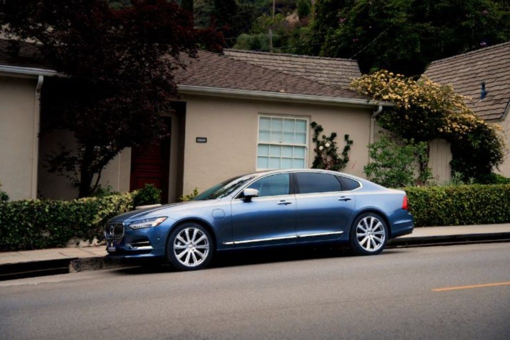 Security-Gates-Cape-Town-Open-Driveway.jpg-min
